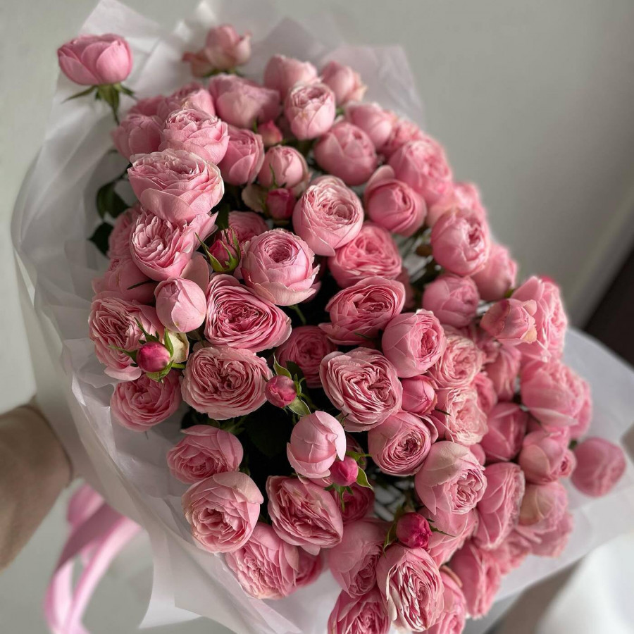 Розовые пионовидные розы - фото 2